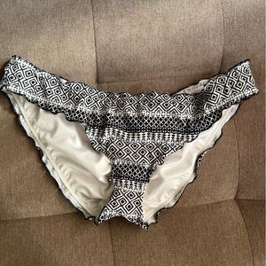 Victoria’s Secret Bikini Bottom, the ruffle cheeky, Size M